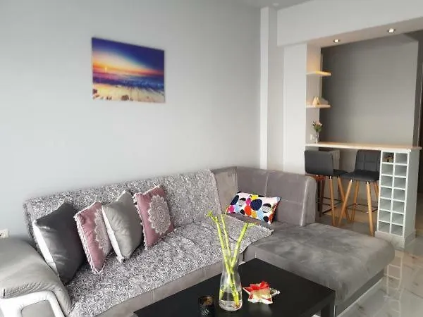 Kristina Family Home Nea Iraklia Apartment