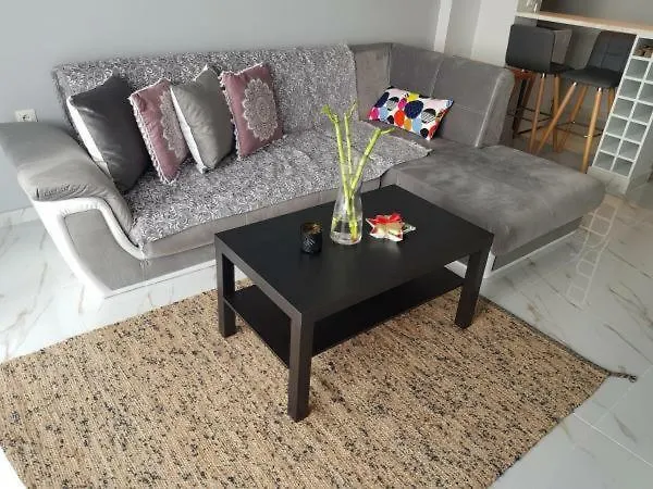 Kristina Family Home Nea Iraklia Apartment